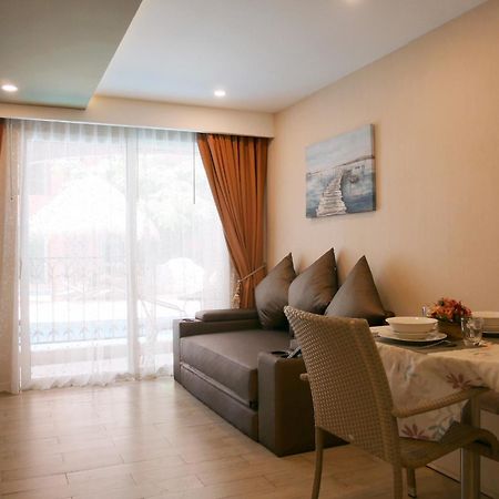 Seven Seas Pattaya Poolside Room ห้องติดสระ Pantai Jomtien Bagian luar foto
