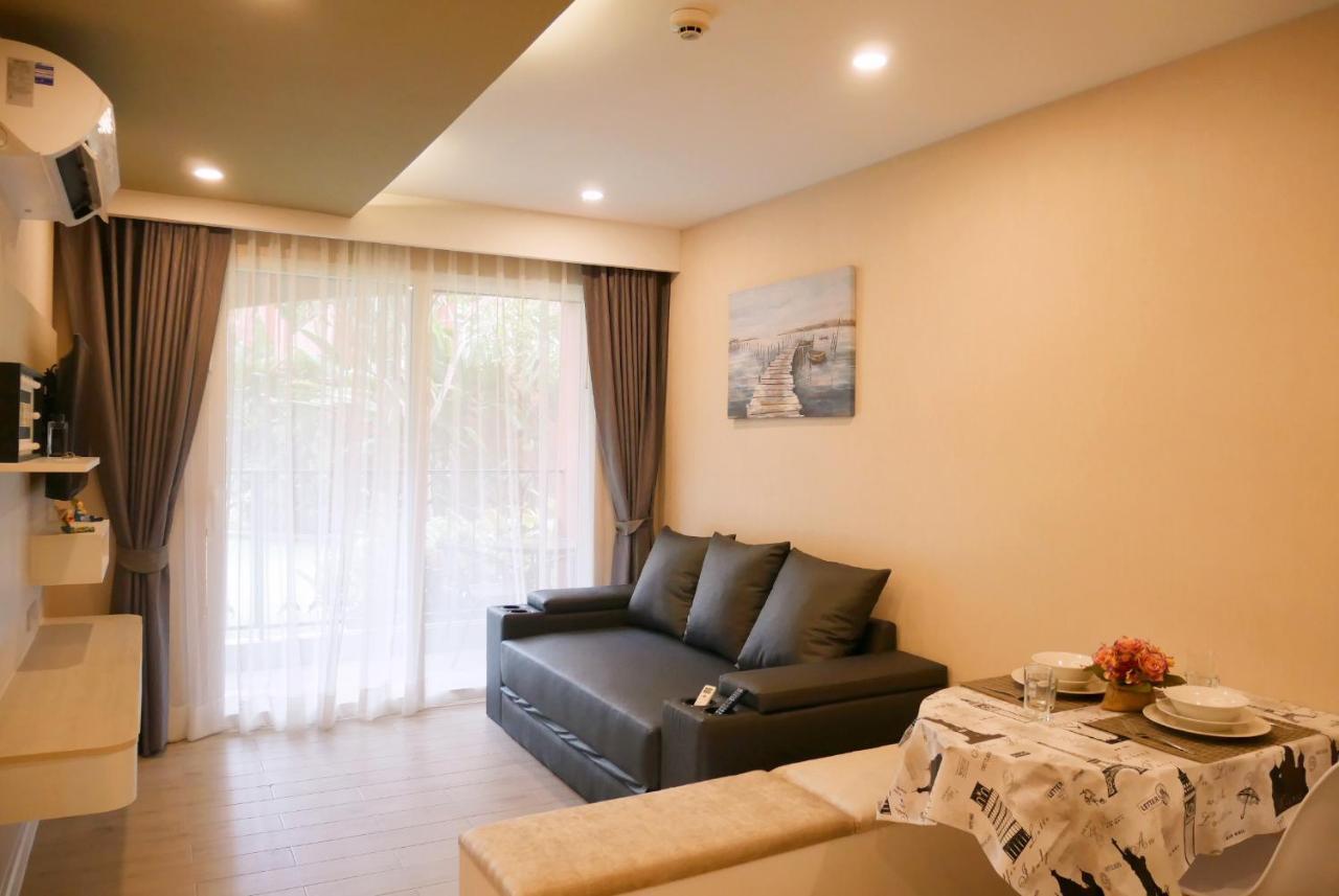 Seven Seas Pattaya Poolside Room ห้องติดสระ Pantai Jomtien Bagian luar foto