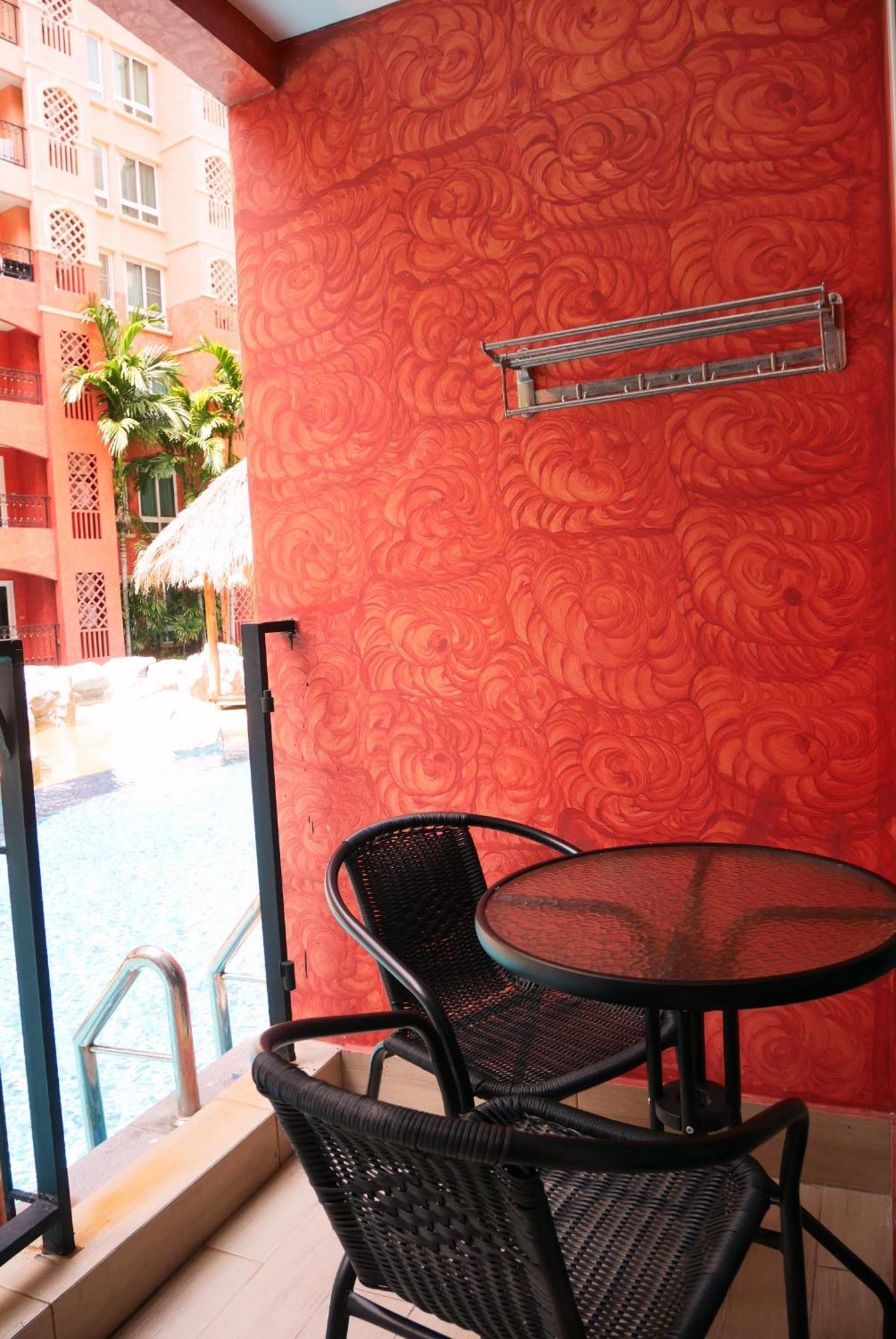 Seven Seas Pattaya Poolside Room ห้องติดสระ Pantai Jomtien Bagian luar foto